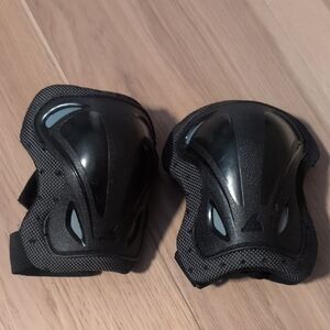 Black Protective Knee Pads
